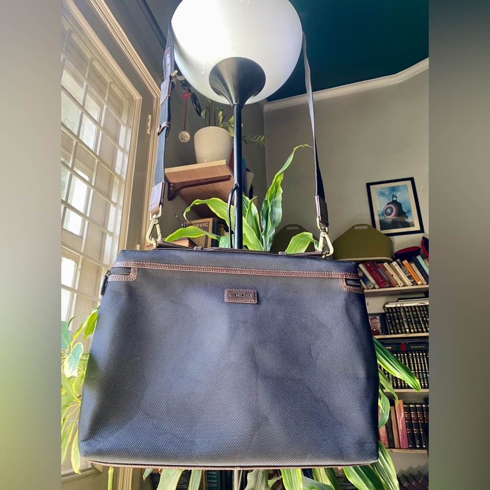 NWOT Da Milano Sling/Crossbody/Briefcase/Messenger Bag. Unisex - Picture 3 of 15